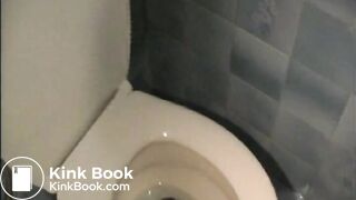 Blonde ana clogged the toilet