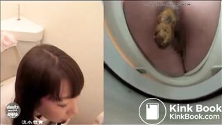 Quick toilet poop - video 6