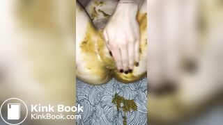 Shana Scat Shit in pussy dirty finger