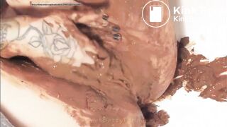 massive shit and masturbation in bathtub