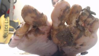 scat feet - video 8