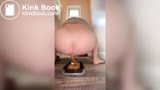 poo in food container