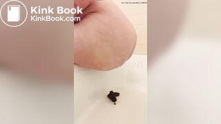 Girl pooping - video 518