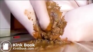 Messy scat girl smearing, masturbating