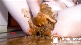 Messy scat girl smearing, masturbating