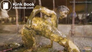 manurefetish Kaitlyn ...