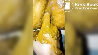 Girl diarrhea on her boyfriend hand