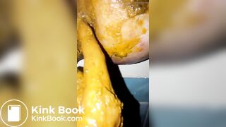 Girl diarrhea on her boyfriend hand