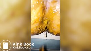 Girl diarrhea on her boyfriend hand