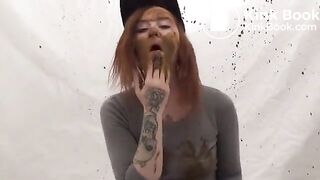 Scat girl.. - video 2