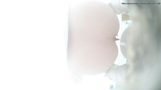 Chinese woman diarrhea20