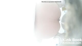 Chinese woman diarrhea20