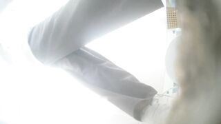 Chinese woman diarrhea20