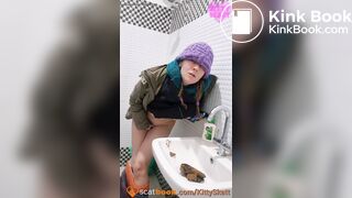 Pooping in an Indian sink