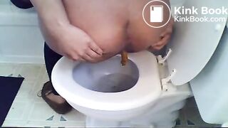 Ebony toilet poop pt 2