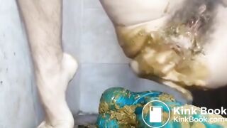 Shitty dildo fuck and prolapse