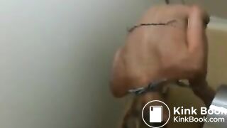 Blondie in a Bikini poops and wipes