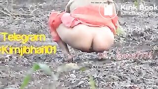 Sexy Aunty shit and piss