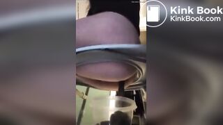 Hottie has to take a massive shit
