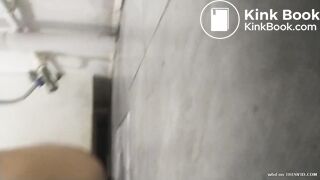 女人上厕所大便