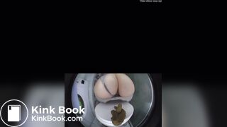 Pooping girl - video 130