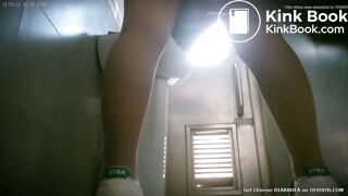 Chinese girl pooping - video 204