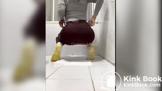 Girl Scat 71