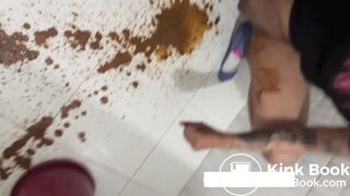 Pretty Girl Diarrhea Pants and Shooting on Floor