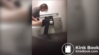 College Teen pooping on Toilet