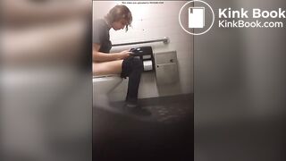 College Teen pooping on Toilet