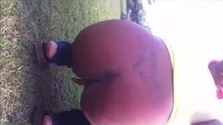 Big ass poops outside