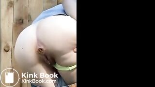 girl in sexy short jeans takes a shit