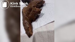 Brasileira gostosa cagando pra vocês