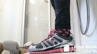 Shit swallow hole in the ladies room