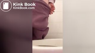 White girl taking nasty wet dumps