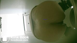 Chinese girl pooping - video 224