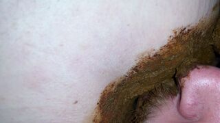 Cleaning her ass - video 3