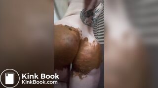 $nowbunn¥ shit smear in white gym shorts