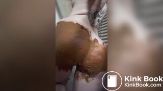 $nowbunn¥ shit smear in white gym shorts