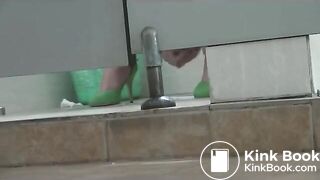 Chinese girl pooping - video 173