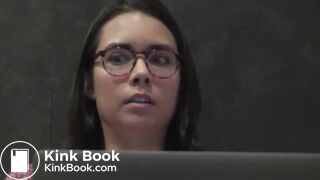 Women eats chipotle and has diarrhea during lecture