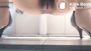 Chinesegirlpooping7