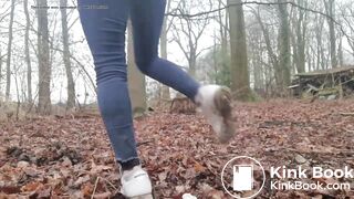 Girl poop - video 137
