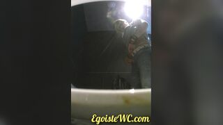 Girls toilet poop