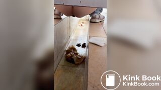 Chinese voyeur wet shit with gas in ditch