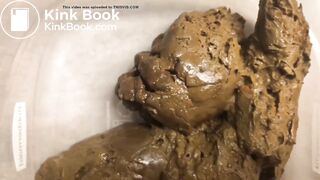 SCAT GIRL WITH ASS FULL OF SHIT