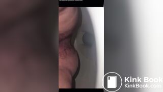 Insta model takes a dump