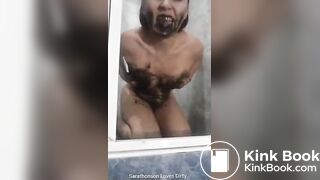 Tara has juicy turd for lunch