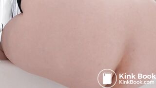 PAWG shits and pisses in the tub