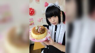 japanese defecation maid cafe 3
